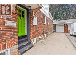 88 ROTHSAY Avenue - 43