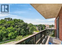 2373 E KING Street E UnitNo. 52 - 17