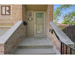 63 FONTHILL Road UnitNo. 14 - 5