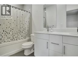 399 QUEEN Street S UnitNo. 101 - 32
