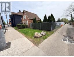 356 BARTON Street E - 3