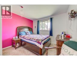 16 FERGUSSON Avenue - 15