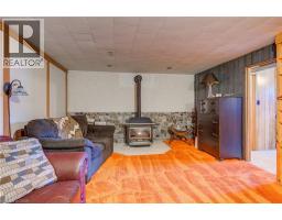 16 FERGUSSON Avenue - 26