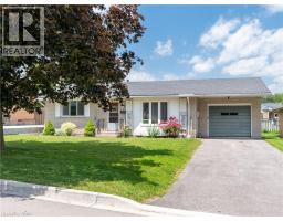 16 FERGUSSON Avenue - 3