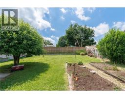 16 FERGUSSON Avenue - 36