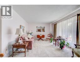 16 FERGUSSON Avenue - 9