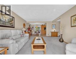 252 CHRISTOPHER Drive - 12