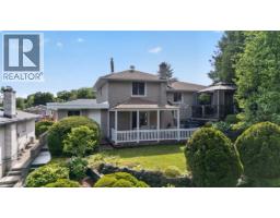 252 CHRISTOPHER Drive - 37