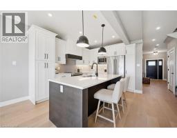 56 WALKER Road - 10