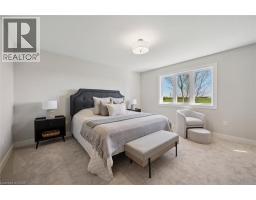56 WALKER Road - 19