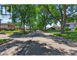 2440 CYPRUS Avenue - 40