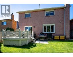 72 GURNETT Drive - 25