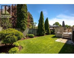 72 GURNETT Drive - 27