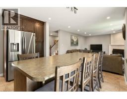 72 GURNETT Drive - 8
