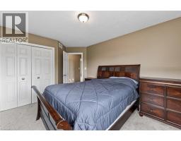 644 HUMMINGBIRD Crescent - 21
