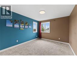 644 HUMMINGBIRD Crescent - 24