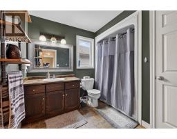 644 HUMMINGBIRD Crescent - 25