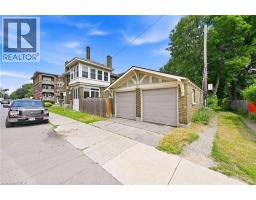 81 CARRICK Avenue - 40
