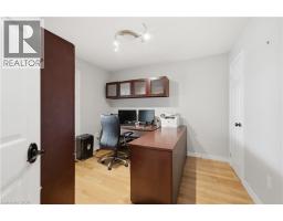 11 MAYNARD Street - 18