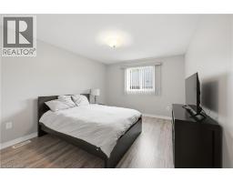 11 MAYNARD Street - 26