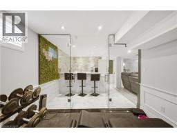 11 MAYNARD Street - 38