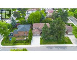 11 MAYNARD Street - 46