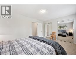 38 HARRIS Avenue UnitNo. A - 18