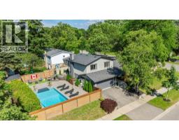 134 FAIRWOOD Place W - 3