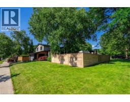 134 FAIRWOOD Place W - 4
