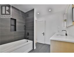 63 TRADEWIND Drive - 26