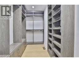 63 TRADEWIND Drive - 32