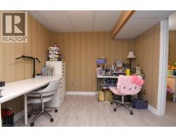 1345 COLONSAY Drive - 29