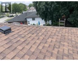 1345 COLONSAY Drive - 36