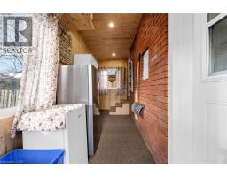 121 EDGEMONT Street N - 29