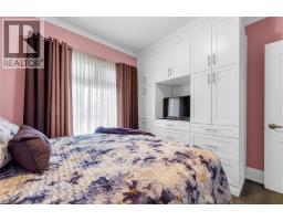 121 EDGEMONT Street N - 9