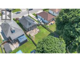 60 BERKLEY Road - 38