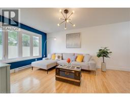 250 DINISON Crescent - 7