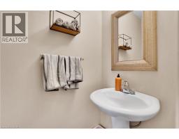 60 FEATHERSTONE Street - 11