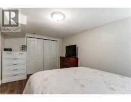 323 CRANBROOK Drive - 33