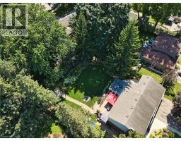 127 BLENHEIM Road - 34