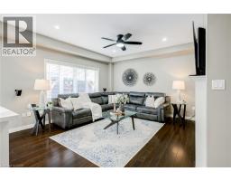 7 KINSMAN Drive - 18