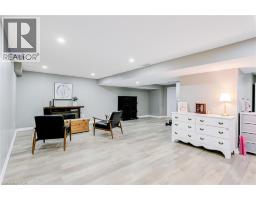 7 KINSMAN Drive - 42