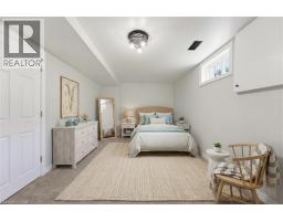 32 STONEHAVEN Place - 32
