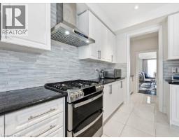 39 AVANTI Crescent - 11