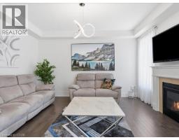 39 AVANTI Crescent - 13