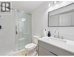 39 AVANTI Crescent - 34