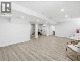 39 AVANTI Crescent - 36