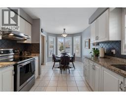 51 REDTAIL Crescent - 13