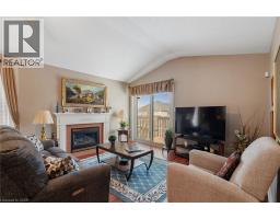 51 REDTAIL Crescent - 18