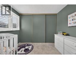 166 ATHENIA Drive - 18